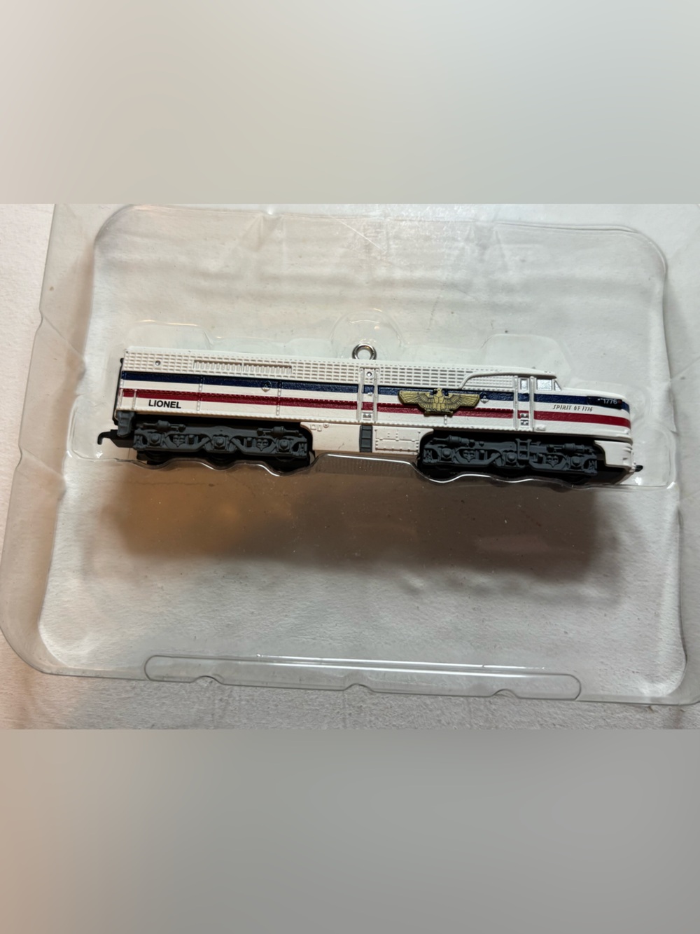 Hallmark Keepsake 2007 Lionel Freedom Train Locomotive Ornament – Die Cast metal